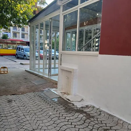 Hotel B&B Durres * Δυρράχιο